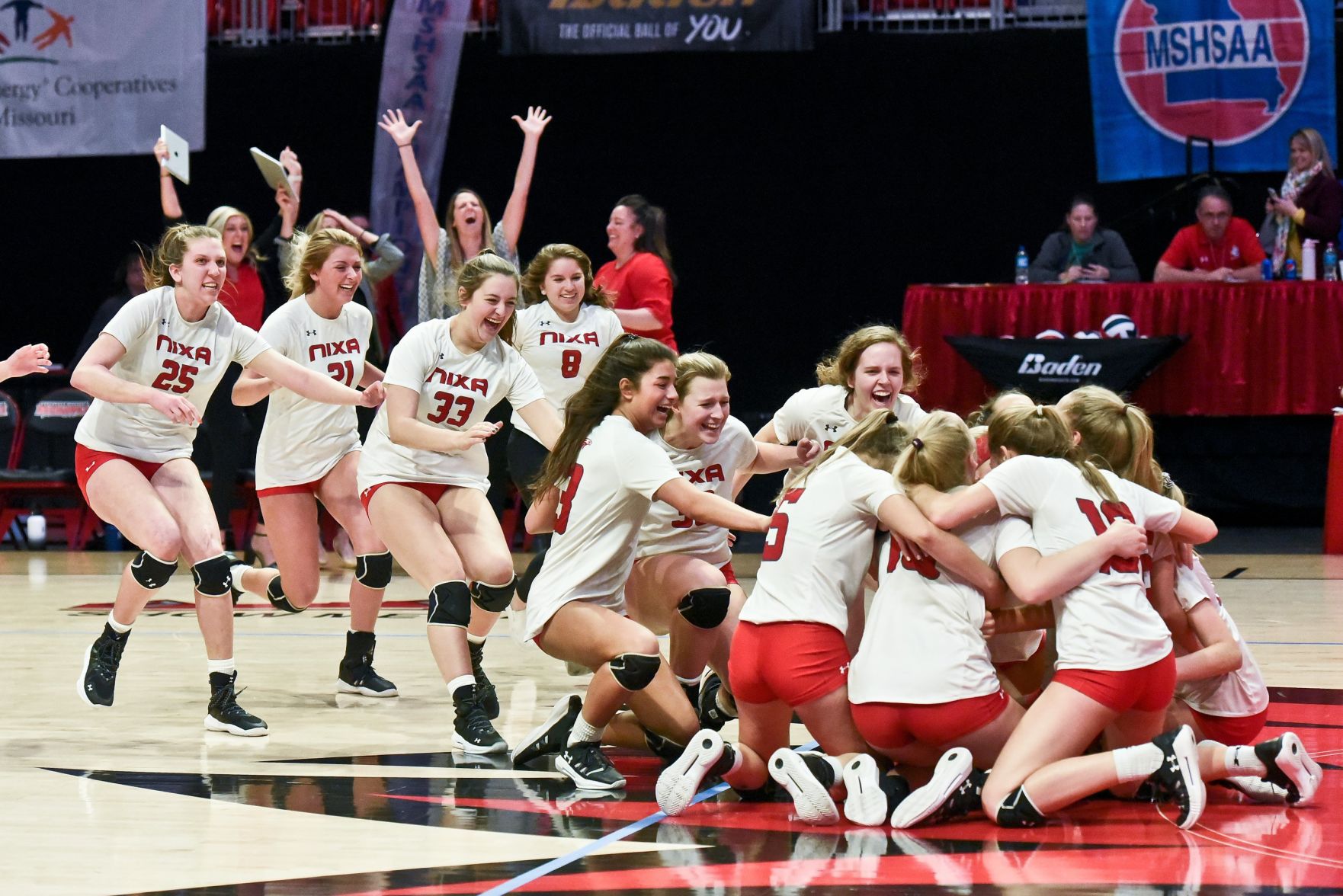 11/09/19 - Girls Volleyball - Class 4 state championship - Nixa vs Lafayette